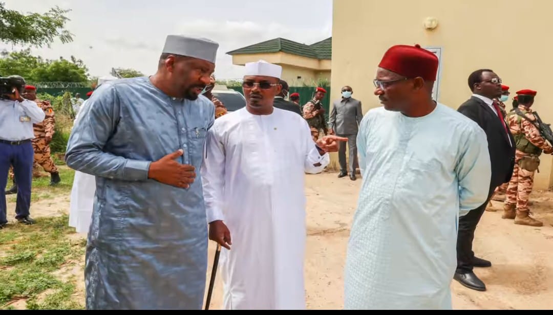 Échanges sur le terrain avec les autorités - Photo 15