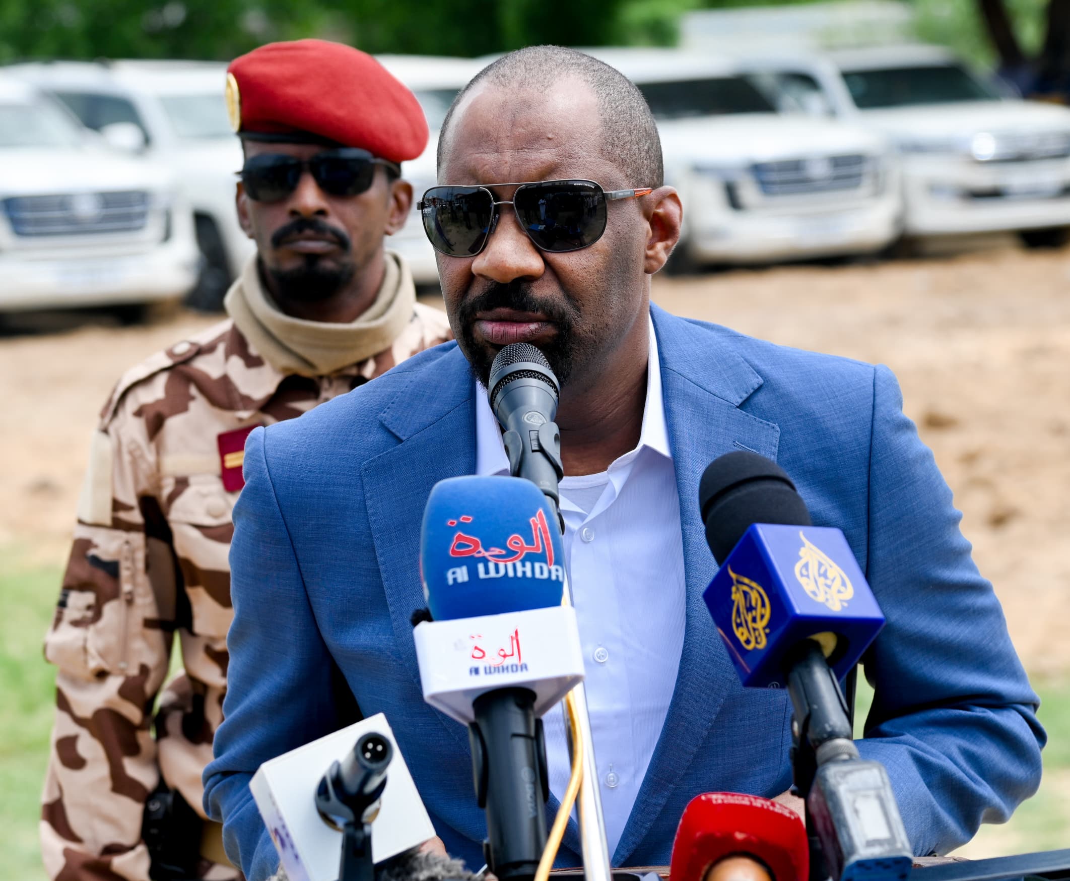 Déclaration du Ministre sur le terrain en présence des forces de sécurité - Photo 6